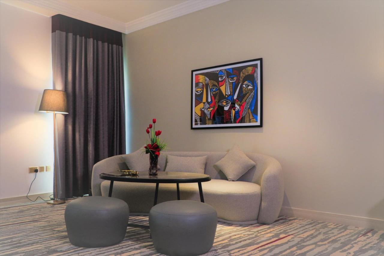 فندق Ramada By Wyndham Doha Old Town المظهر الخارجي الصورة